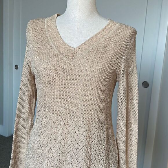 Gold V Neck Knit Sweater - Picture 3 of 8